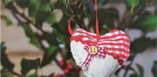 romantic Christmas Gifts