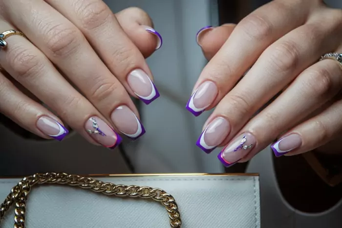 Snazzy French Tip Nails