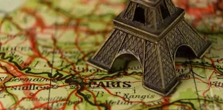 Free Travel Guide to Paris